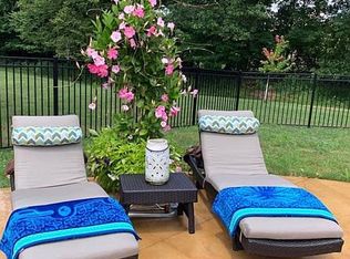 5274 Lj Martin Dr, Gainesville, GA 30507