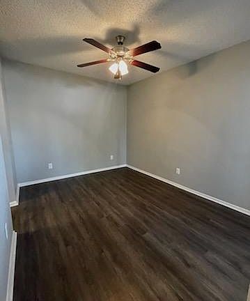 3rd image of 1562 Weyland Dr #1002