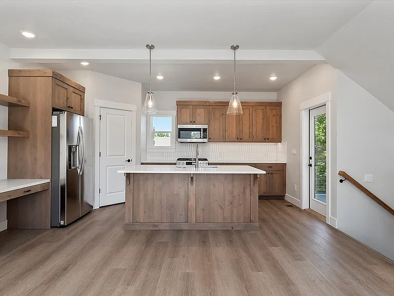 Bradbury Luxury Townhomes — Photo 86