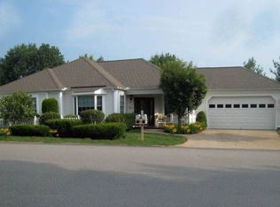 43 Kensington Ln, Bedford, NH 03110