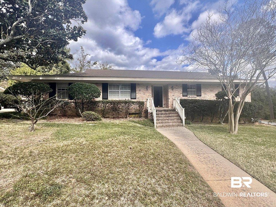 1st image of 401 Stillwood Ln