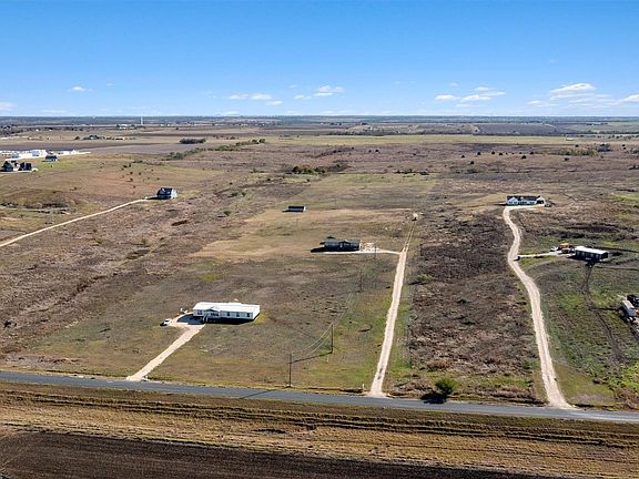 4th image of 422 County Road 451
