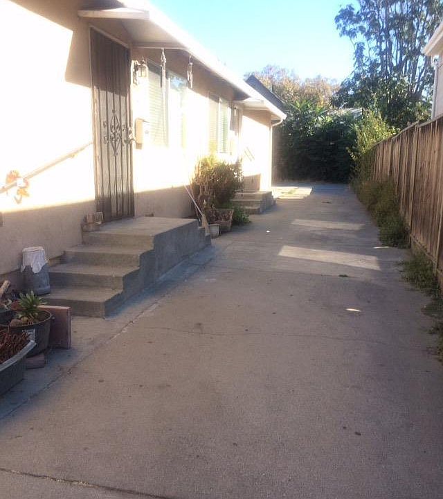 1st image of 698 N 12th St