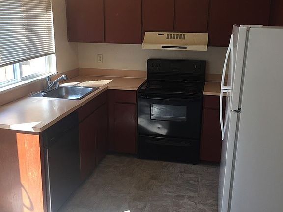 4th image of 5711 202nd St SW APT 2