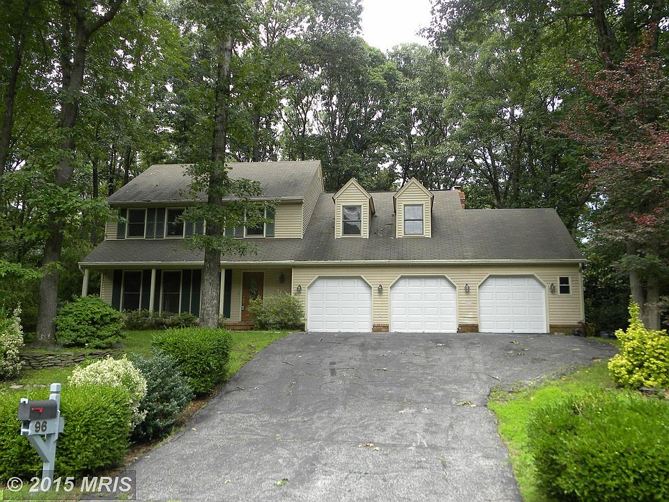 1st image of 96 Hampstead Ct