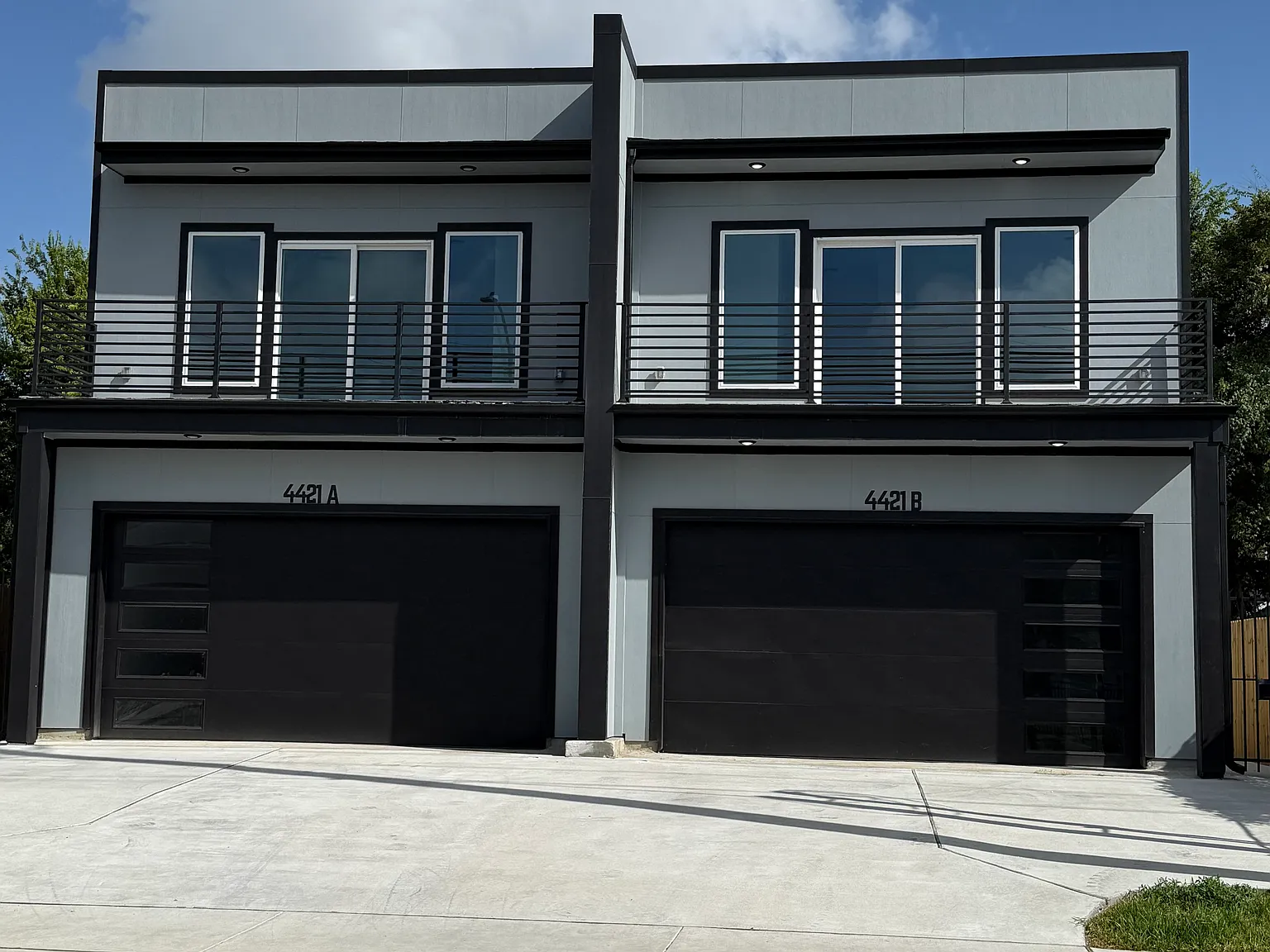 3 bed, 2.5 bath, 1740 sqft, $2,500 — Photo 2