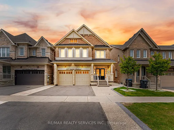152 Newhouse Blvd, Caledon, ON L7C 4E1