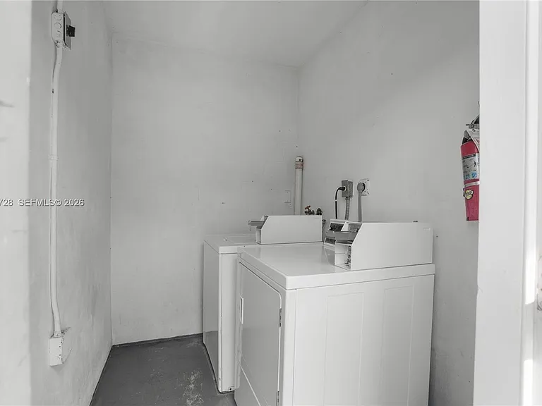 932 Moffett St #3 — Photo 17