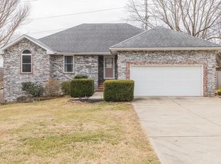 3958 W Cambridge St, Springfield, MO 65807