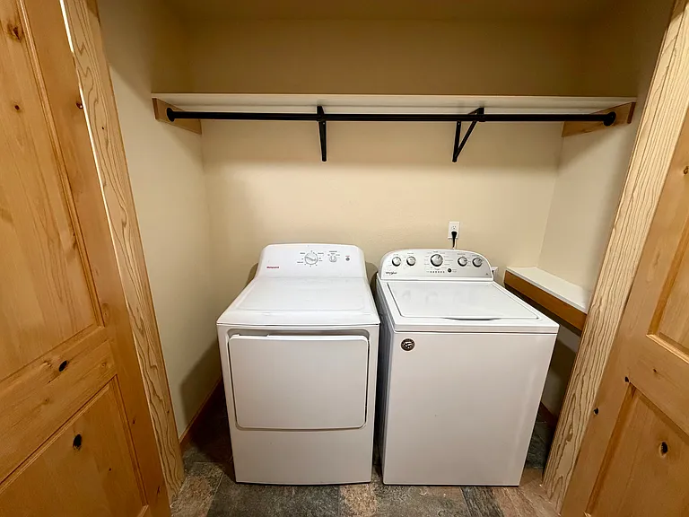 Pioneer Dr — Photo 19