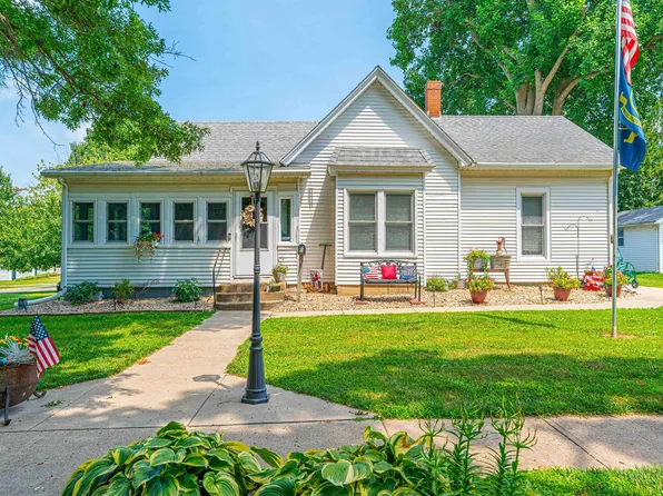 321 N Keefer St, Mason City, IL 62664