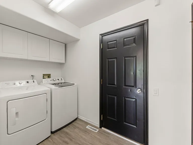 2430 Caton Crest Ct — Photo 10