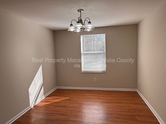 4th image of 104 Benedict Ln