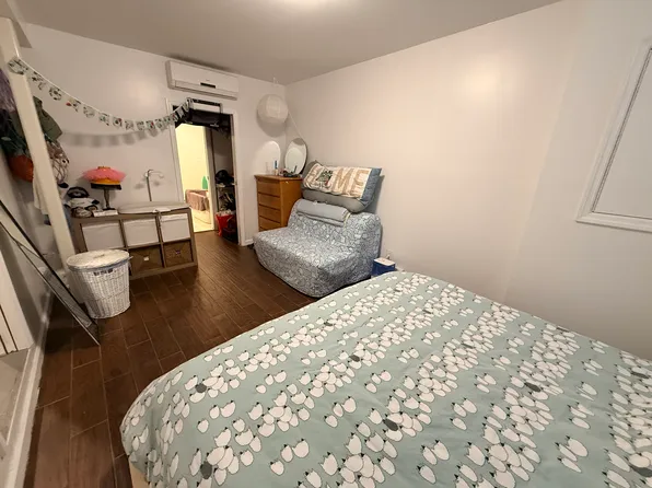 1360 Prospect Place image 6 of 18