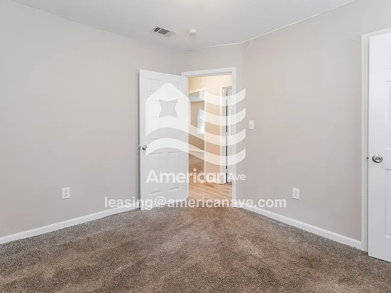 474885_013_bedroom_13.jpg