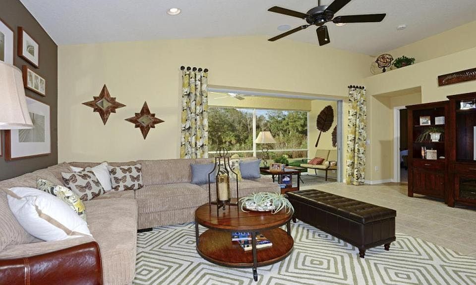 2nd image of 2055 Nightshade Drive