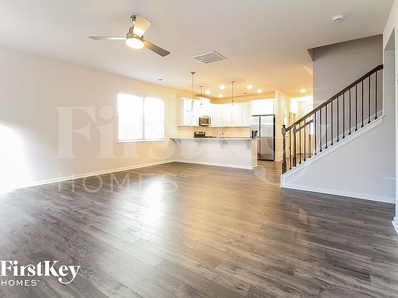3rd image of 1204 Mission Hill Ln