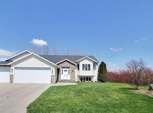 1208 11th Ave SE, Barnesville, MN 56514