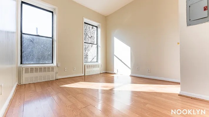 Rented by Nooklyn NYC LLC | media 1