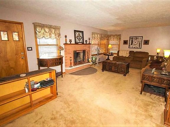 4th image of 1100 S Welworth Ave