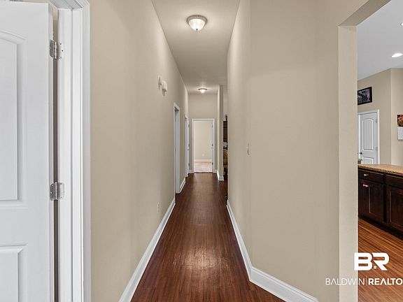 4th image of 4097 Blackwell Dr W