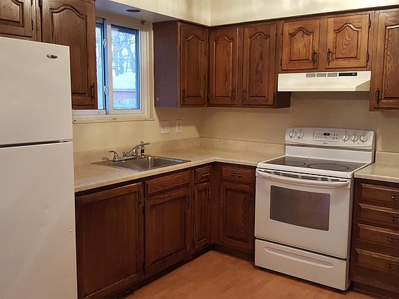 3rd image of 34600 Blackfoot St