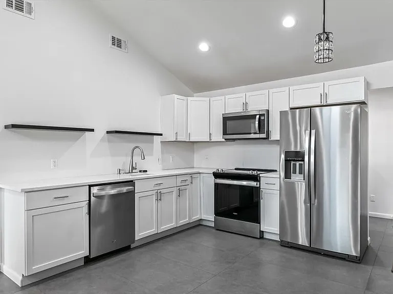 3528 Marquita Dr — Photo 11