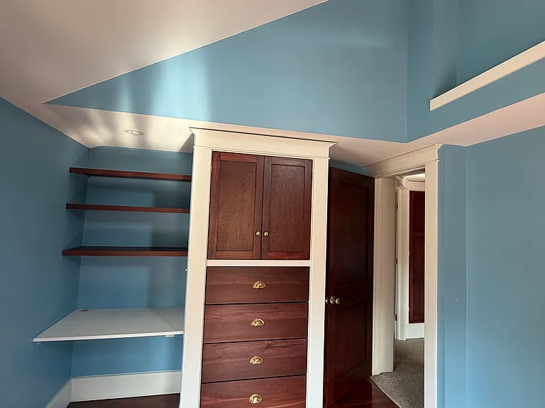 139 Leslie St — Photo 25