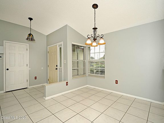 5th image of 1490 Denali St SE