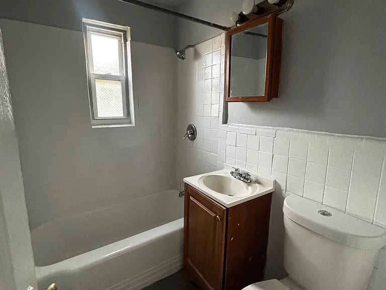 72 Crawford St #6 — Photo 5