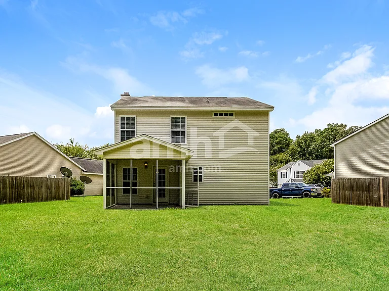 250 Border Rd — Photo 20