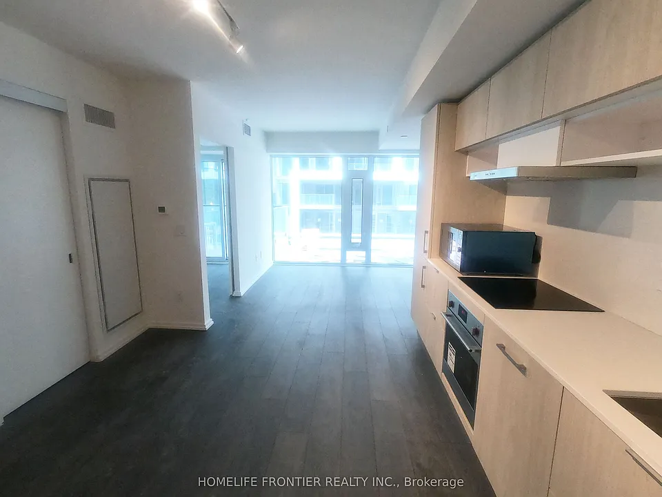 8 Hillsdale Ave E #744