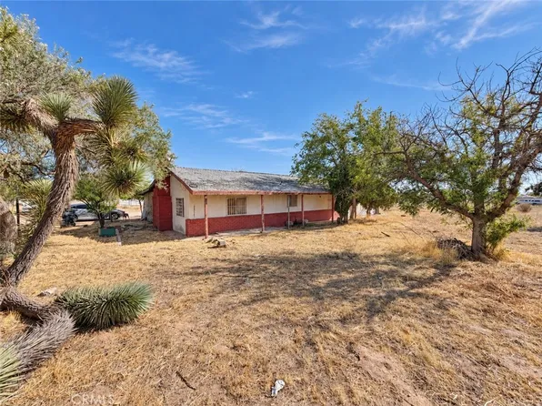 15116 Palm St, Hesperia, CA 92345