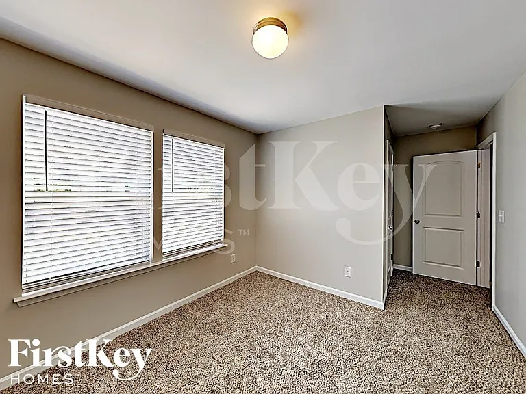 3917 Catawba Hills Dr — Photo 10