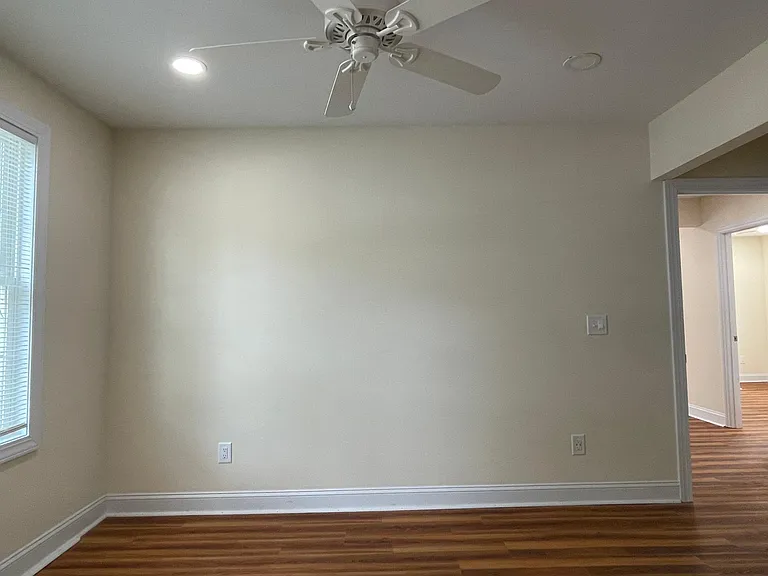 604 Avery St — Photo 31
