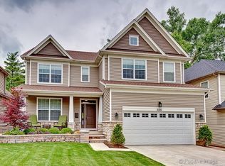 5810 Washington St, Downers Grove, IL 60516