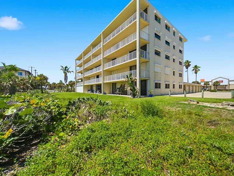1595 Highway A1A #302 — Photo 1