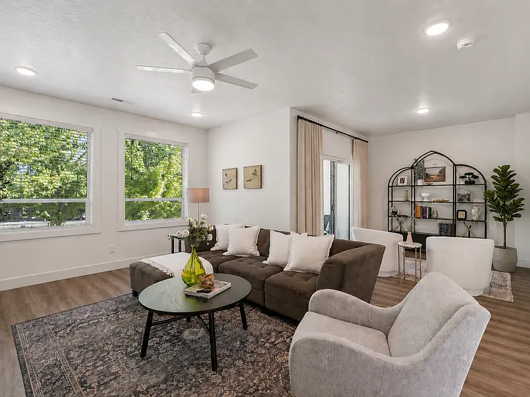 5825 W Hidden Springs Dr — Photo 4