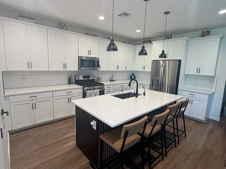 10929 W Harrison St — Photo 10
