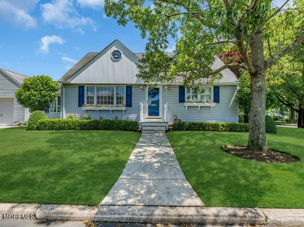 4 Cherry Place, Manasquan, NJ 08736