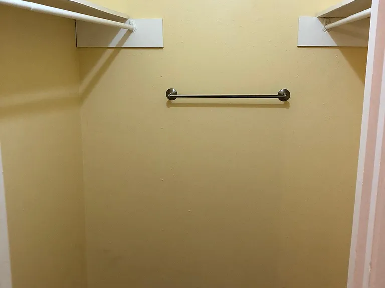 walkin closet