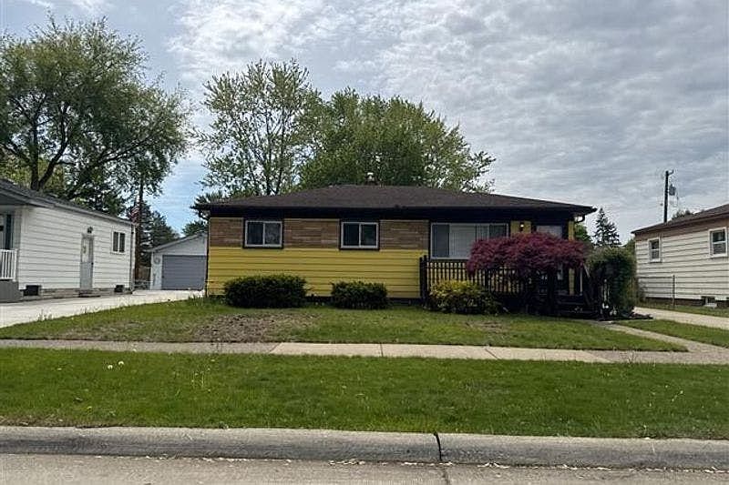 1st image of 14872 Eleanor Ave