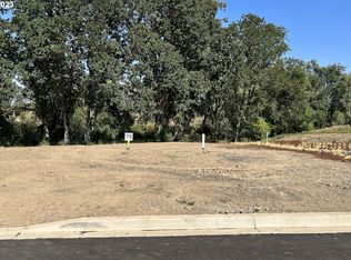 3200 NW Pinehurst Dr #75, McMinnville, OR