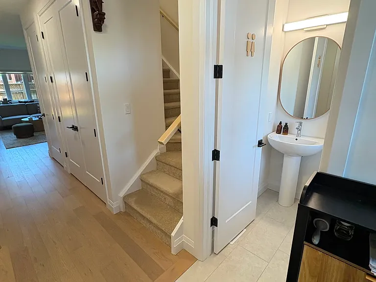 165 Tiffany St — Photo 21