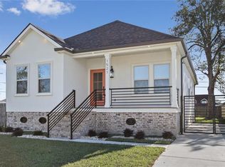 1521 Schnell Dr, Arabi, LA 70032