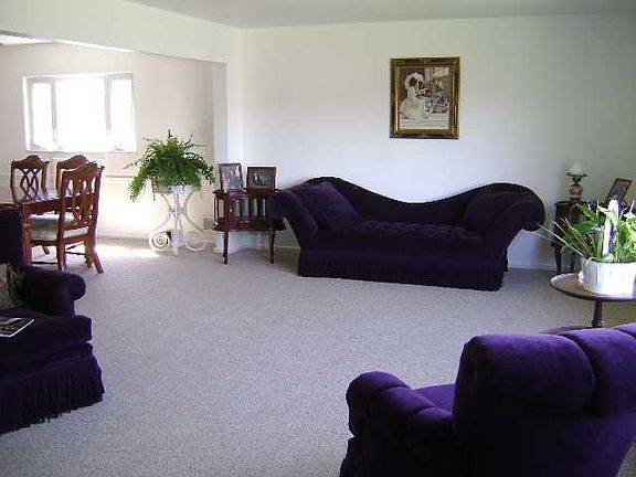 4th image of 4049 W Bancroft St APT 4