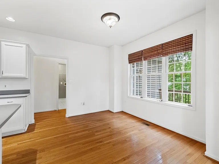 4107 Lakeview Pkwy — Photo 29