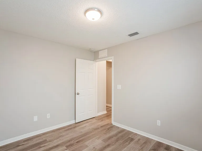 11410 Blue Lilac Ave — Photo 12