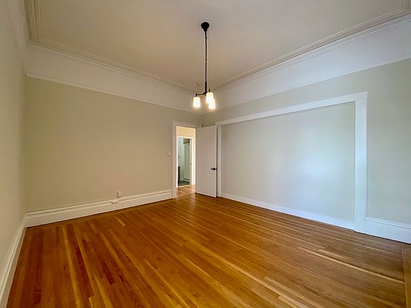 2nd image of 2214 Fillmore St
