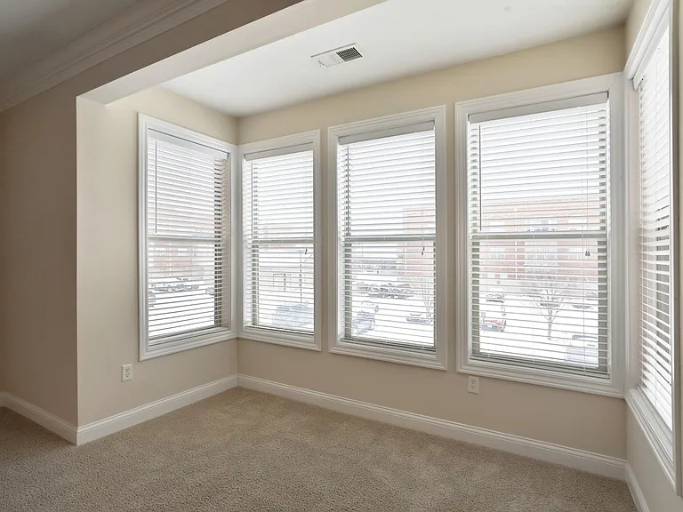 960 Perry St #207 — Photo 15